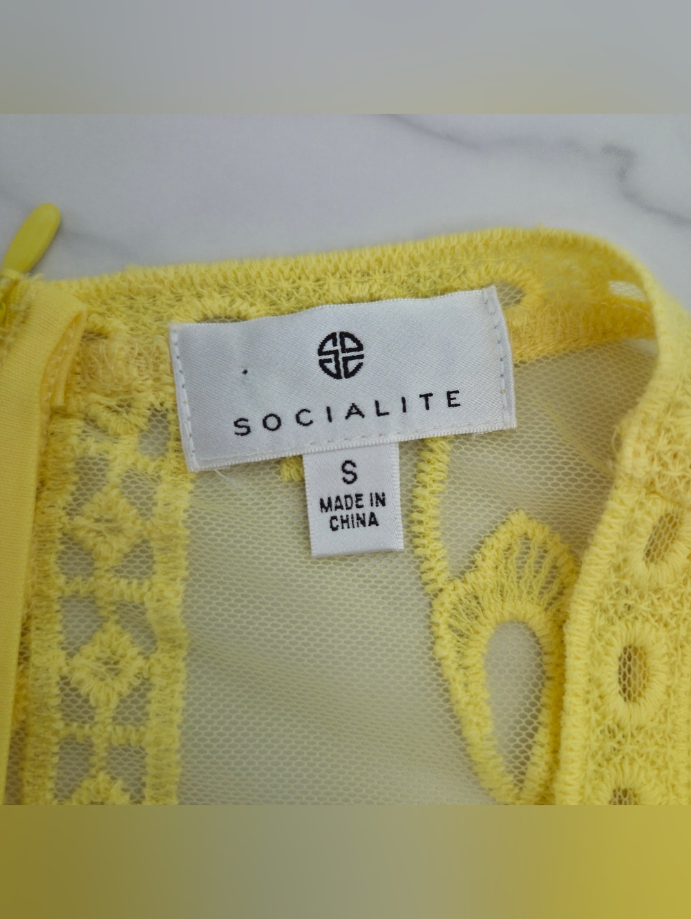 Socialite Yellow Floral Lace V-Neck Mini Dress Size Small - Picture 16 of 16